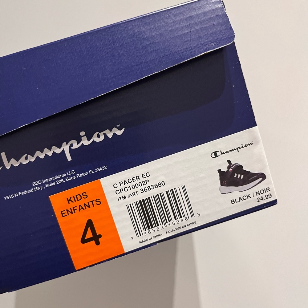 NEW Champion Big Kids Lightweight Sports Gym Sneakers Black White Size 4 - Picture 4 of 4
